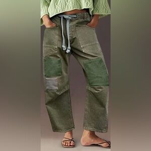 Flamingals Patched Drawstring Mid Waist Barrel Leg Pants Size Medium NWT
